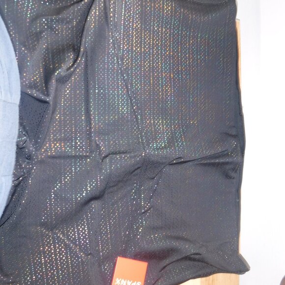 BNWT - Spanx Metallic Mist 7/8 Leggings in very black/multi size plus US 2X - Picture 5 of 9